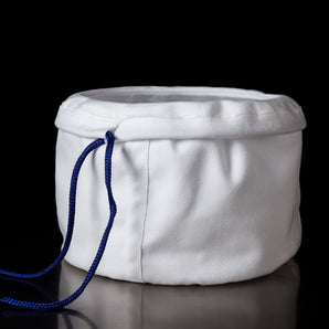 Filtersack Zentrifuge 25my als zylindrischer weißer Filtersack mit umgeschlagenem Rand und blauer Kordel Filtersack Zentrifuge 25my als zylindrischer weißer Filtersack mit umgeschlagenem Rand und blauer Kordel