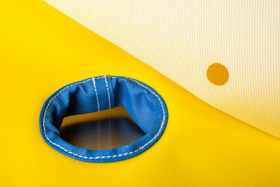 Filtertuch Kammerfilterpresse mit rundem Ausschnitt und blauem verstärktem Rand mit sichtbaren Nähten im Detail Filtertuch Kammerfilterpresse mit rundem Ausschnitt und blauem verstärktem Rand mit sichtbaren Nähten im Detail
