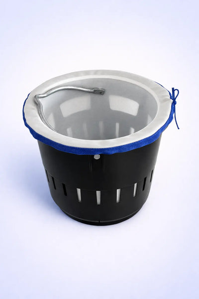 Innenansicht eines Pelletfilters mit B1 70 Mikron Filtereinsatz zur effektiven Filtration von Kunststoffgranulat Innenansicht eines Pelletfilters mit B1 70 Mikron Filtereinsatz zur effektiven Filtration von Kunststoffgranulat